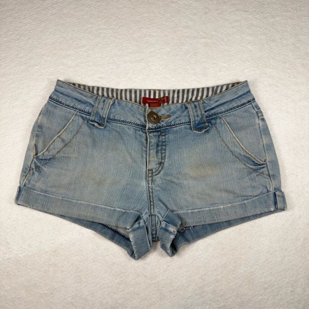 Twentyone 21 Cuffed Denim Shorts – Size 21 | Y2K